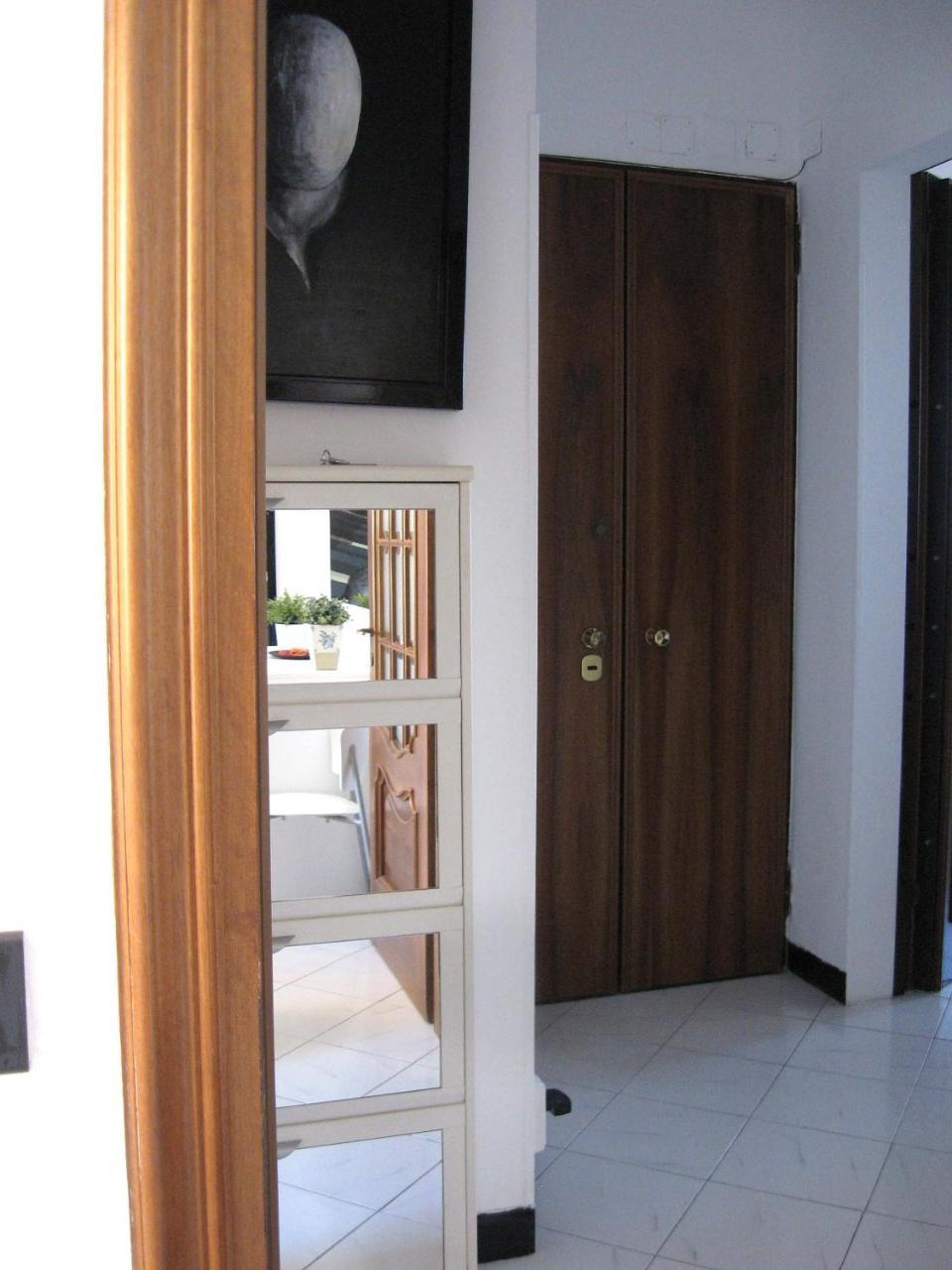Stanza D'Artista Apartment Genoa Bagian luar foto