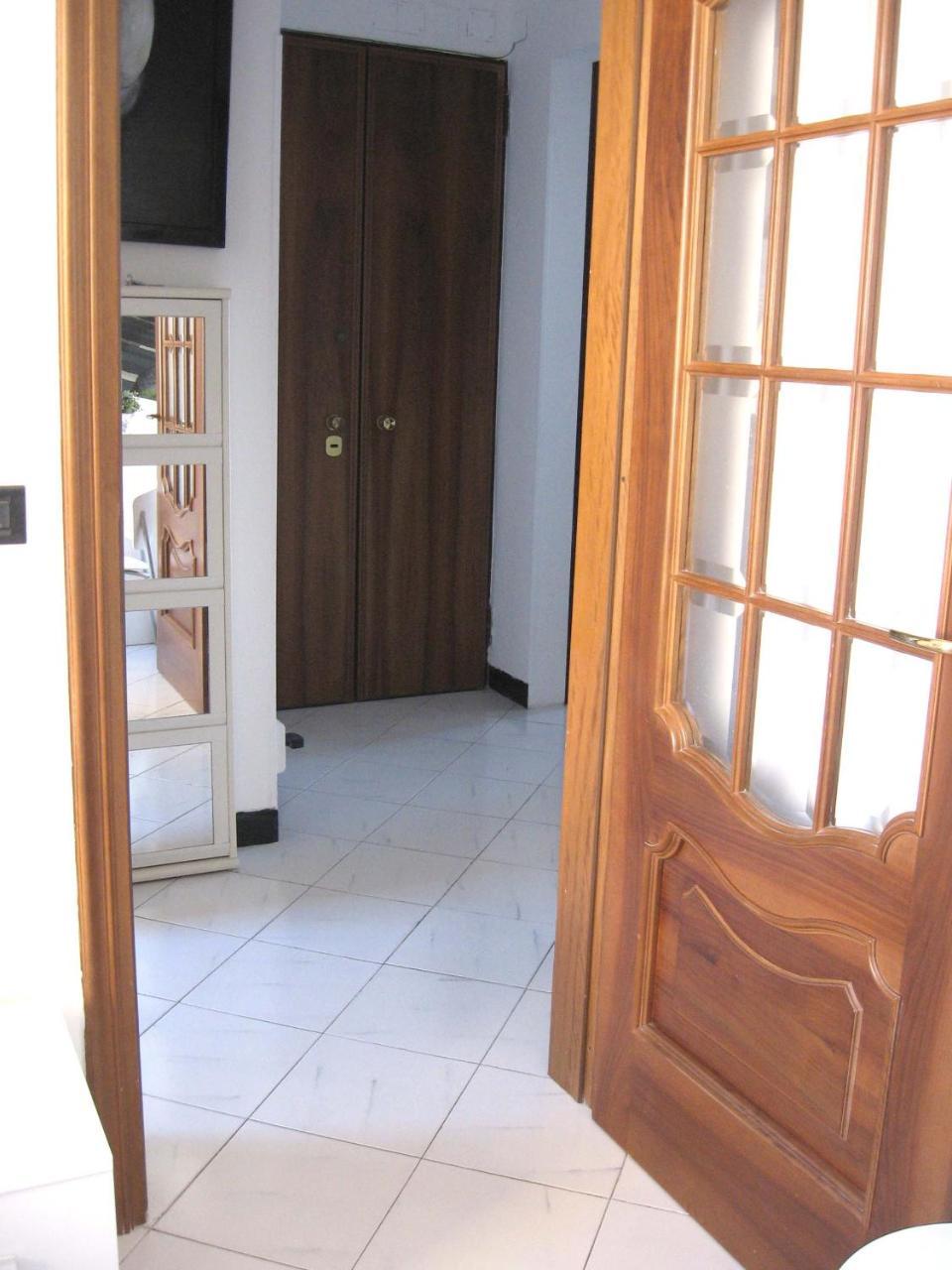 Stanza D'Artista Apartment Genoa Bagian luar foto